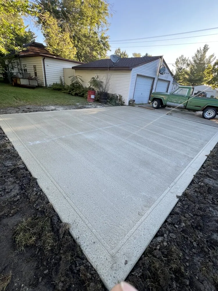 Affordable landscape design for residential properties across Des Moines, IA - Sierra Construction