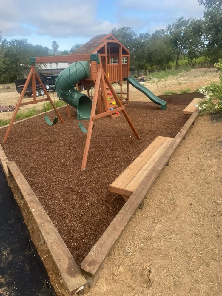 Custom lawn mowing service experts serving Geyserville, CA - Sierra Gold Landscaping