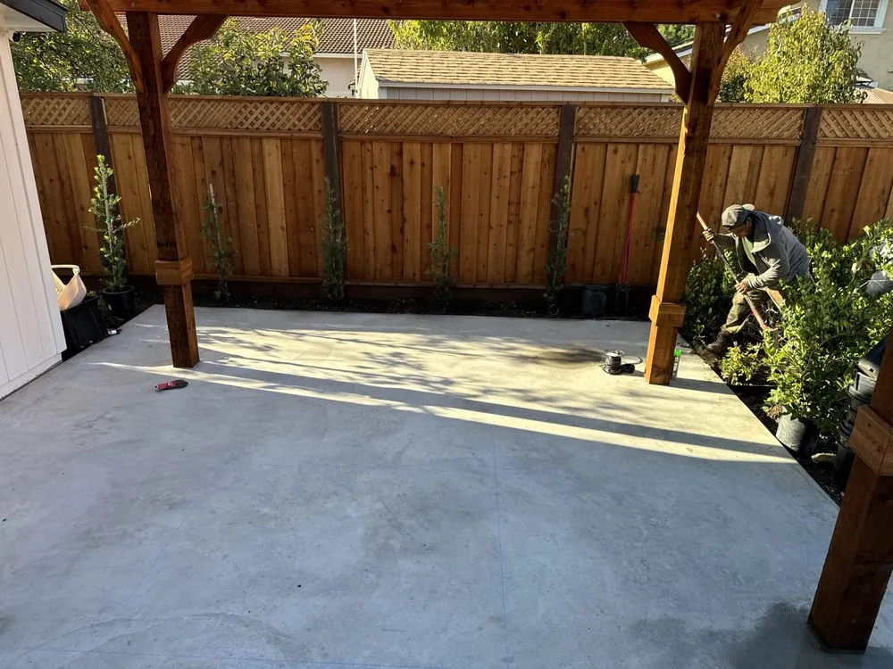 Reliable yard cleanup service in San Jose, CA by Sierra hardscape