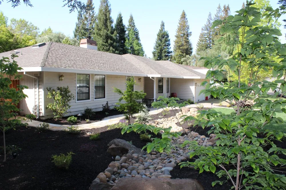 Affordable lawn care service for beautiful yards across El Dorado Hills, CA - Sierra Landscape and Design