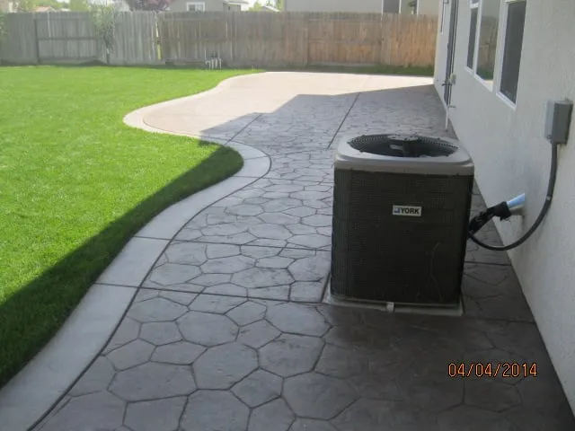 Expert lawn care service for homes in Los Banos, CA by Sierra Landscape