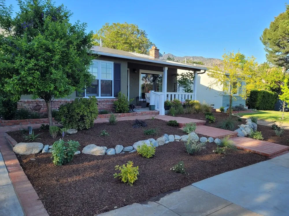 Custom outdoor landscaping experts serving Sierra Madre, CA - Sierra Madre Landscape