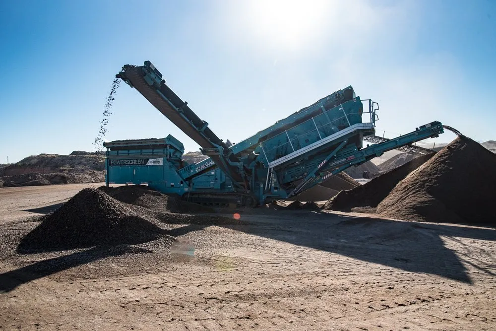 Custom lawn care service for homes in Tucson, AZ by Sierra Mining and Crushing