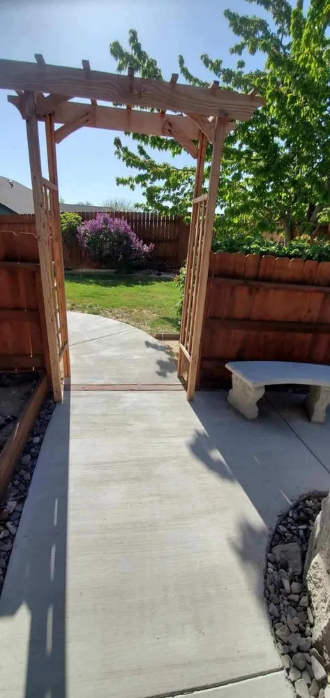 Custom yard maintenance with custom design in Reno, NV by Sierra Nevada Yard Care