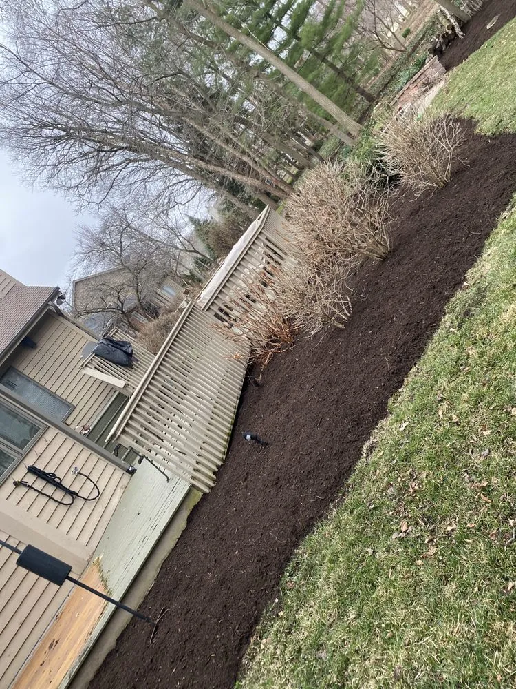 Trusted garden landscaping in Aurora, IL - Sierra Pro