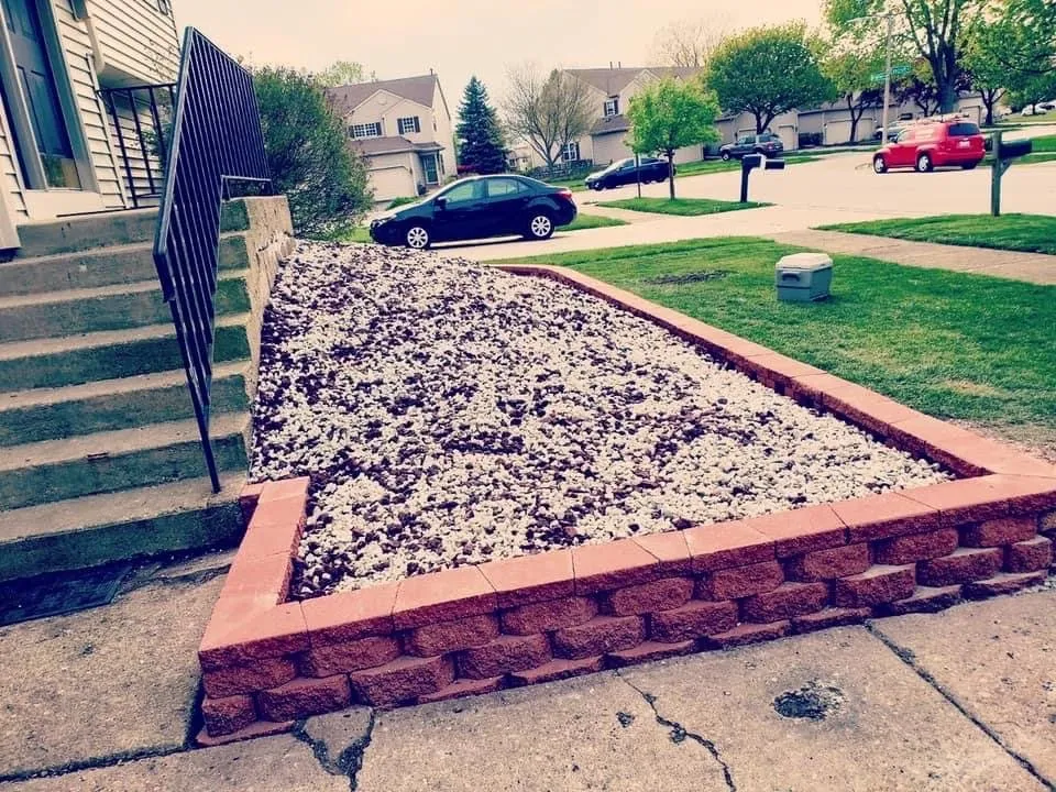 Trusted yard maintenance in Aurora, IL - Sierra Pro