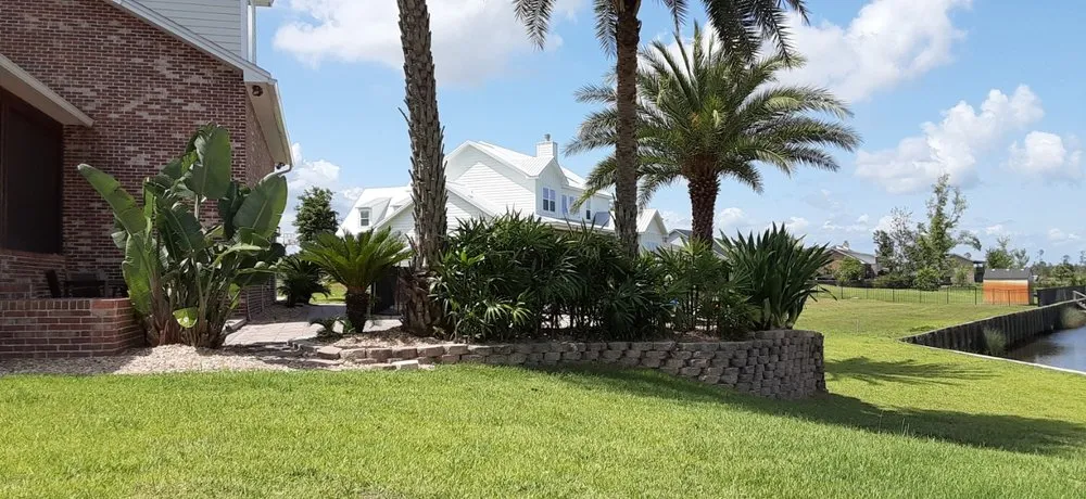 Custom yard maintenance experts serving Panama City, FL - Sierra Pro Services
