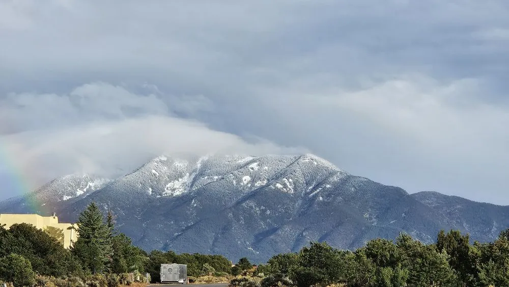 Reliable yard maintenance for year-round maintenance in Taos, NM by Sierra Sagrada