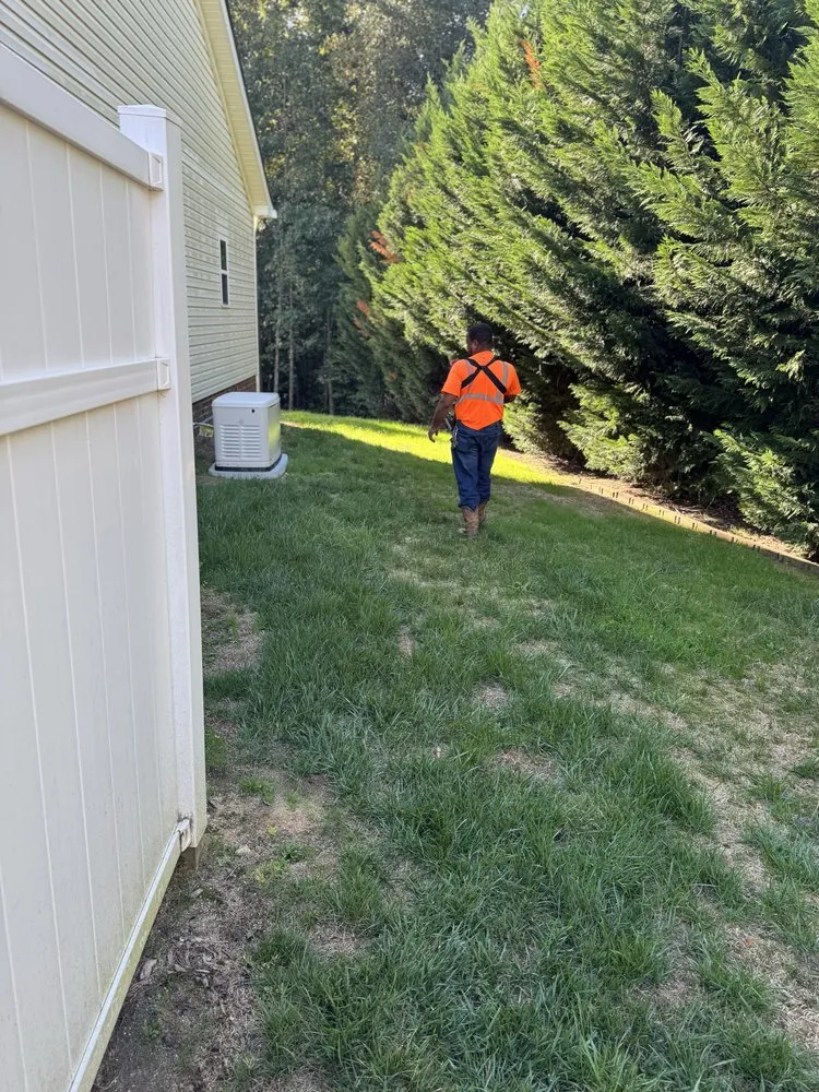 Expert yard maintenance for year-round maintenance in Charlotte, NC by Sifford Enterprises