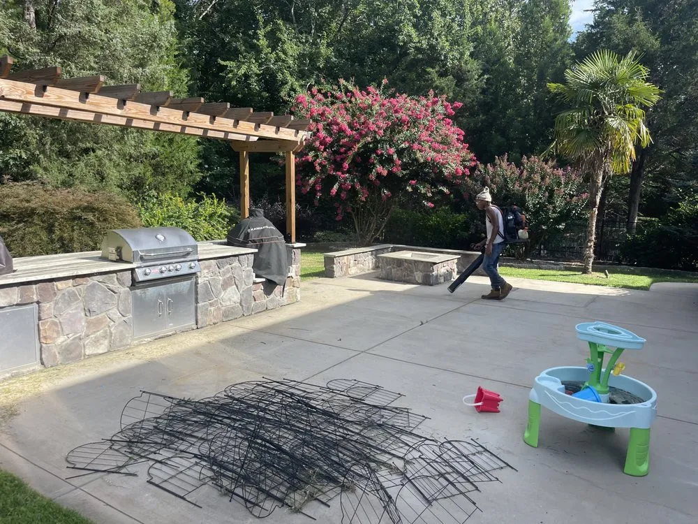 Reliable lawn mowing service in Charlotte, NC - Sifford Enterprises