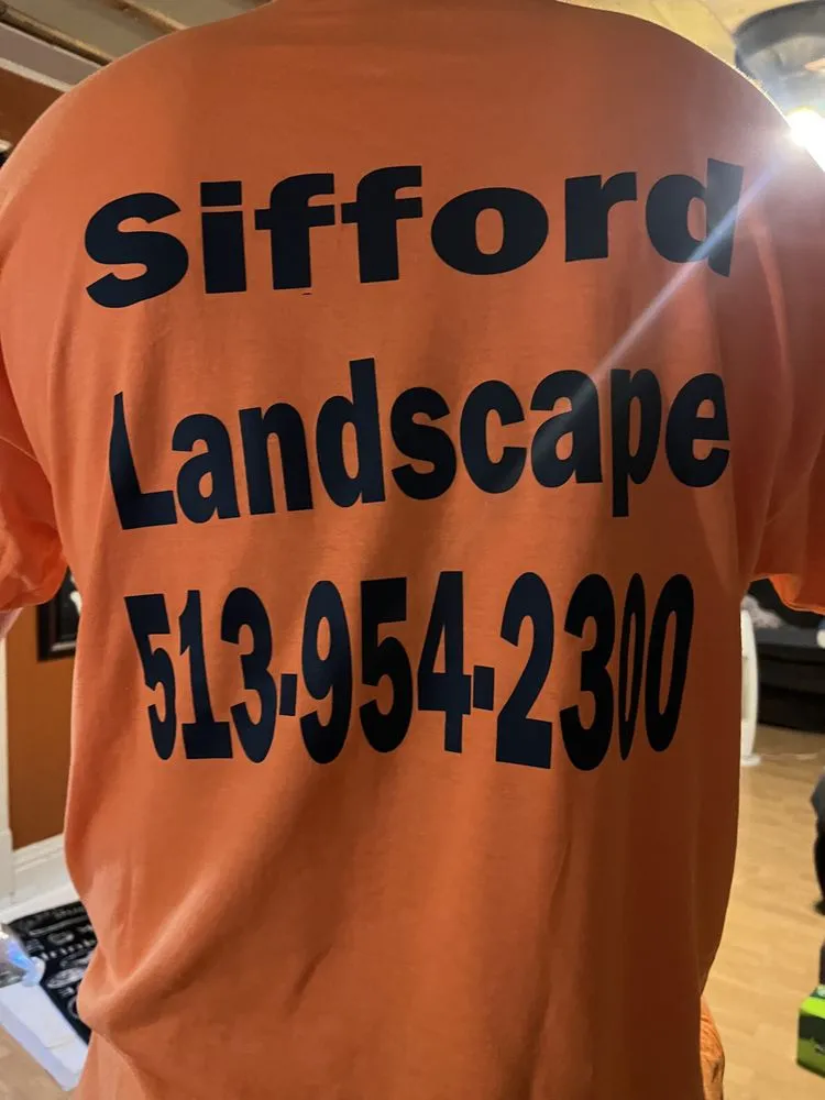 Top-rated yard cleanup service for year-round maintenance in Cincinnati, OH by Sifford Lawncare & Landscaping