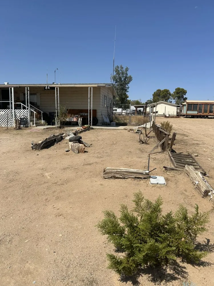 Local lawn care service with custom design in Ridgecrest, CA by Sigala Yard Service