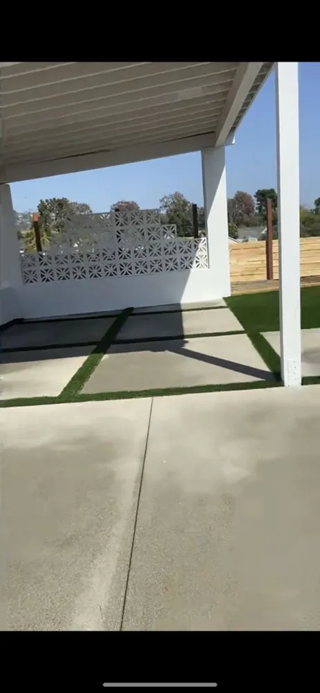 Expert yard maintenance for beautiful yards in Escondido, CA by Sigas Construction