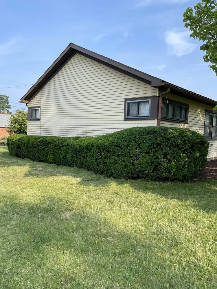 Reliable yard maintenance for year-round maintenance across Lehighton, PA - Sigley’s Lawn Care