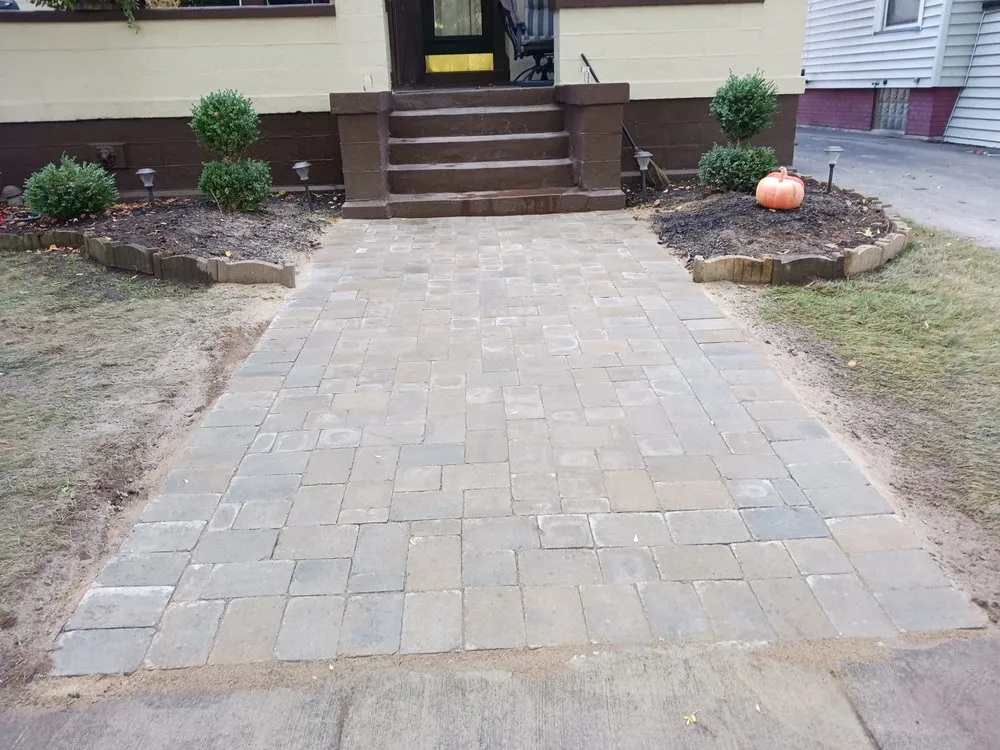 Custom residential landscaping for residential properties across Rochester, NY - Signature Custom Landscapes