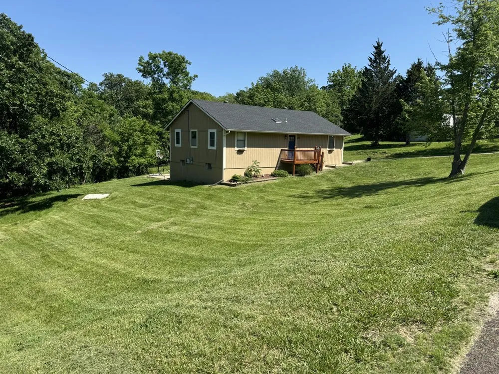 Reliable garden landscaping for homes across Grain Valley, MO - Signature Elite Property Management