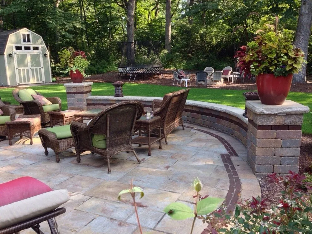 Affordable yard cleanup service in Frankfort, IL by Signature Landscape
