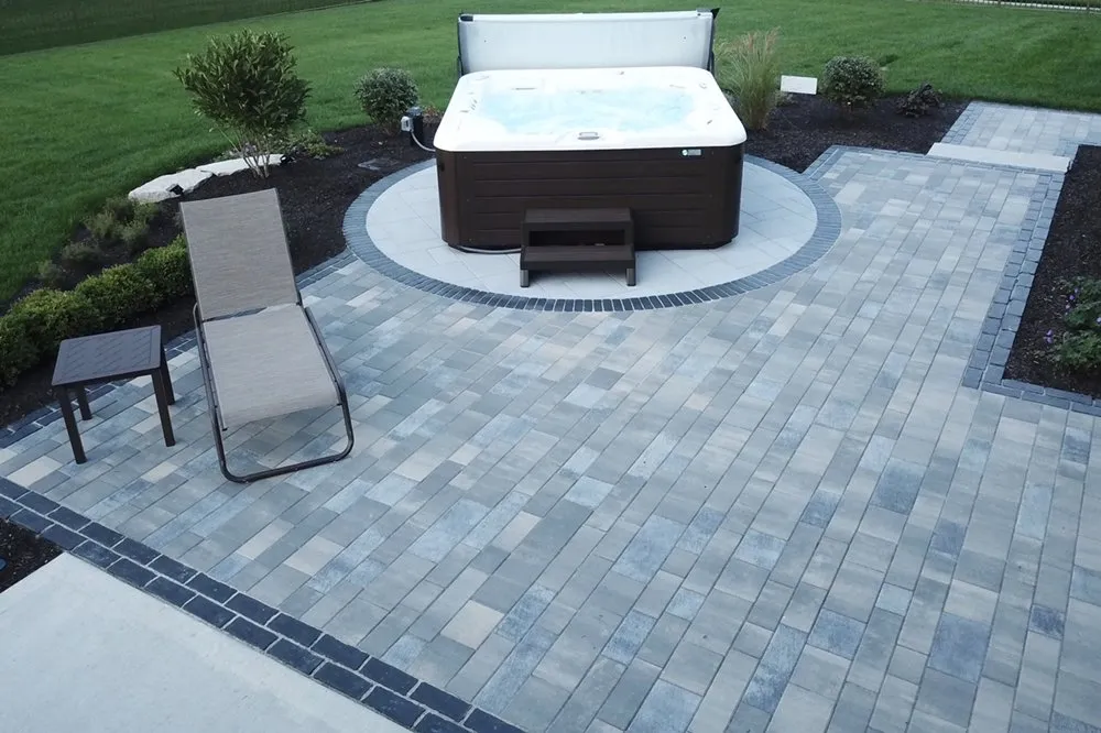 Top-rated yard cleanup service in Frankfort, IL by Signature Landscape