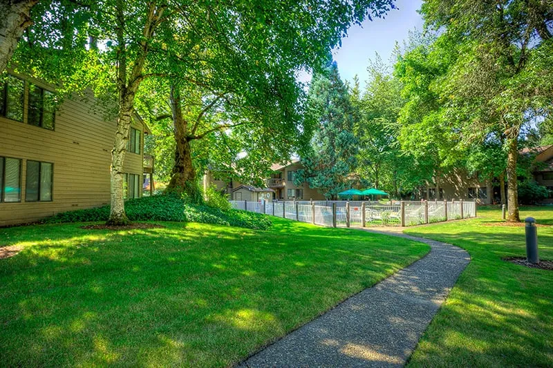 Top-rated landscape installation for residential properties in Coburg, OR by Signature Landscapes