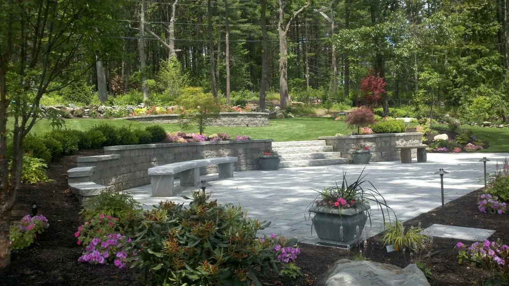 Local outdoor landscaping experts serving Hudson, NH - Signature Landscapes Designed by Dube's