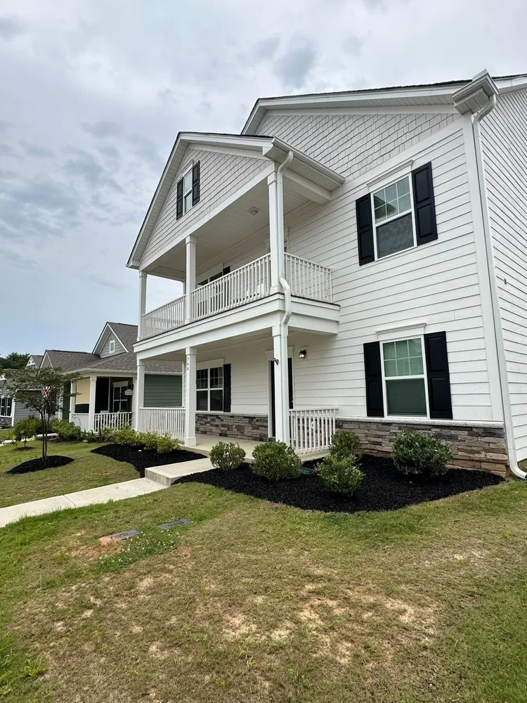 Reliable lawn care service in Mint Hill, NC - Signature Lawn and Landscape