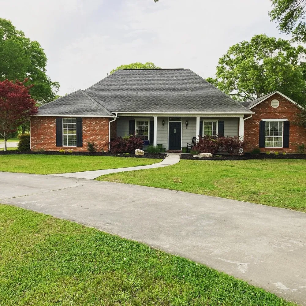 Expert lawn care service in Loranger, LA - Signature Lawn Care