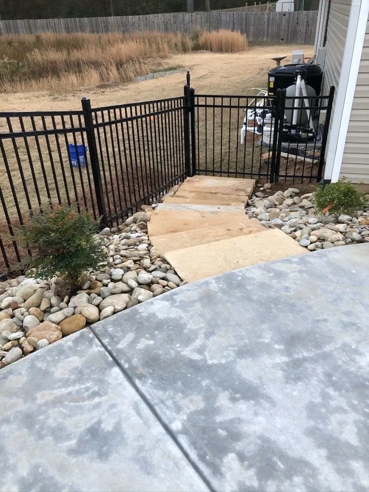 Professional lawn mowing service in Hoschton, GA - Signature Lawn Service