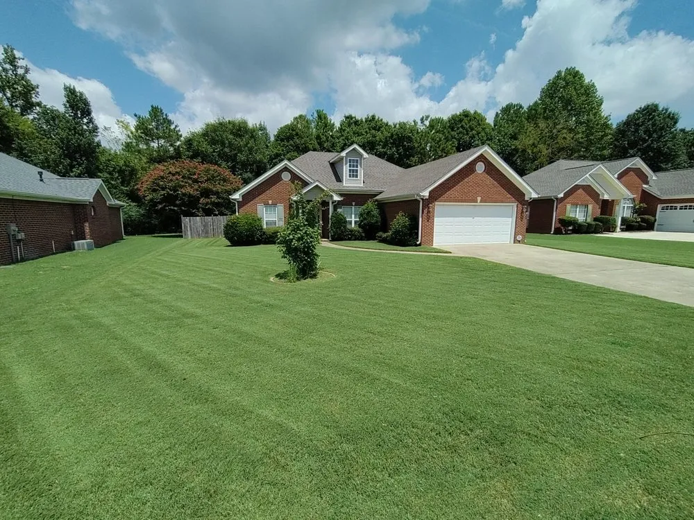 Top-rated garden landscaping in Calera, AL - Signature Lawns
