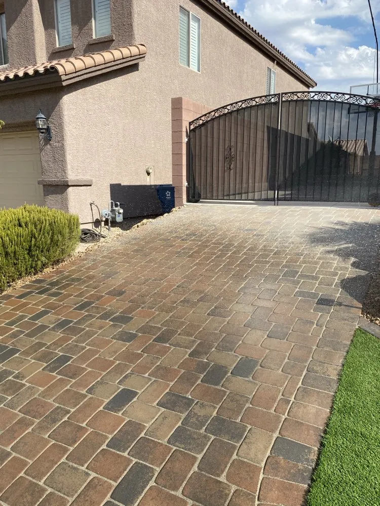Custom yard maintenance experts serving North Las Vegas, NV - Sil Innovations