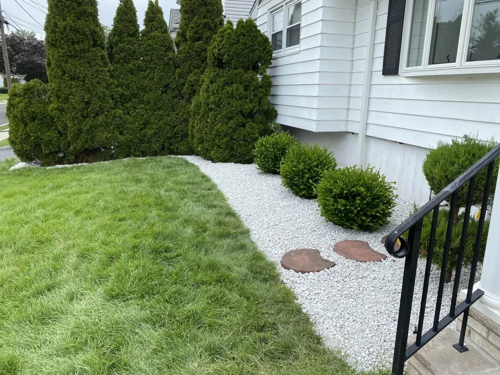 Local outdoor landscaping in Saddle Brook, NJ by Sileem's Landscaping & Powerwashing