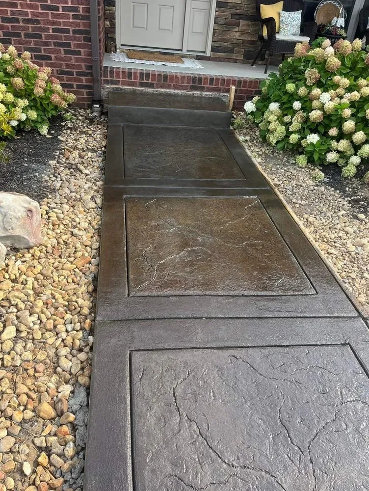 Top-rated landscape design for beautiful yards in Paducah, KY by Sills Concrete & Pools