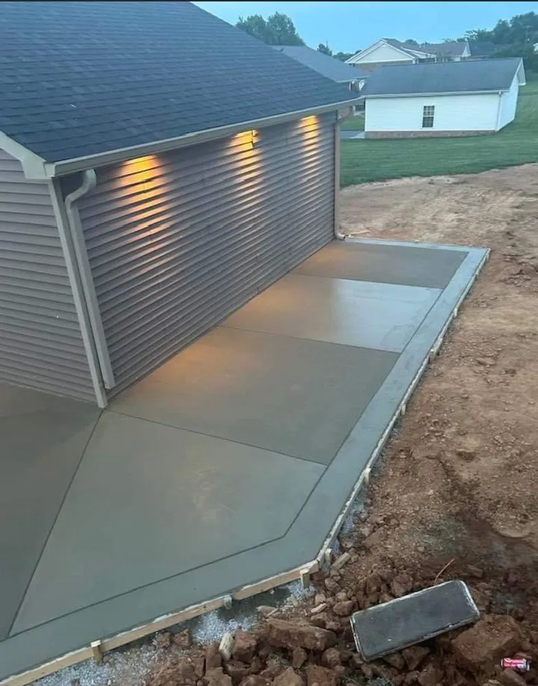 Professional landscape design experts serving Paducah, KY - Sills Concrete & Pools