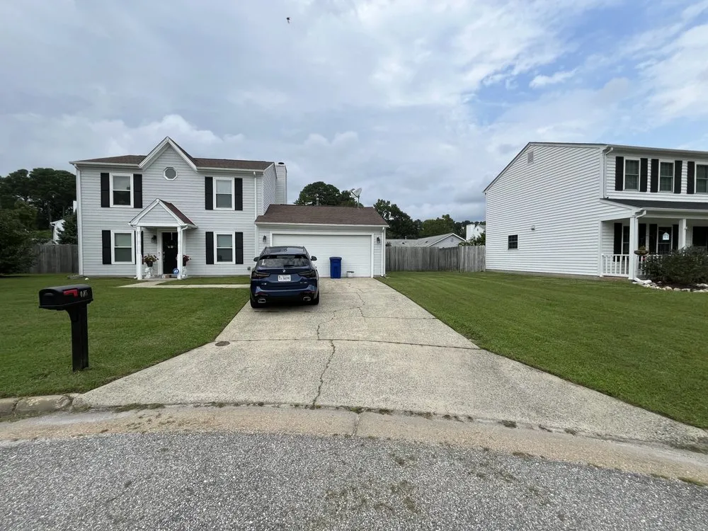 Top-rated lawn mowing service in Newport News, VA by Sills Lawncare