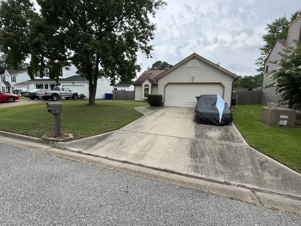 Custom garden landscaping in Newport News, VA - Sills Lawncare