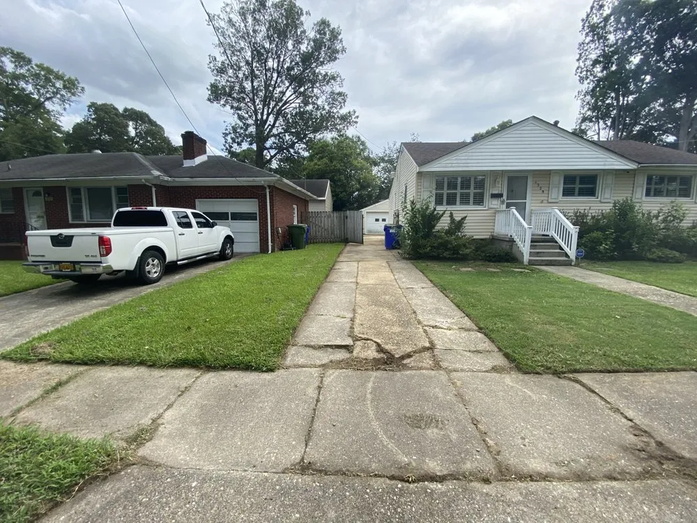 Affordable lawn mowing service for homes across Newport News, VA - Sills Lawncare