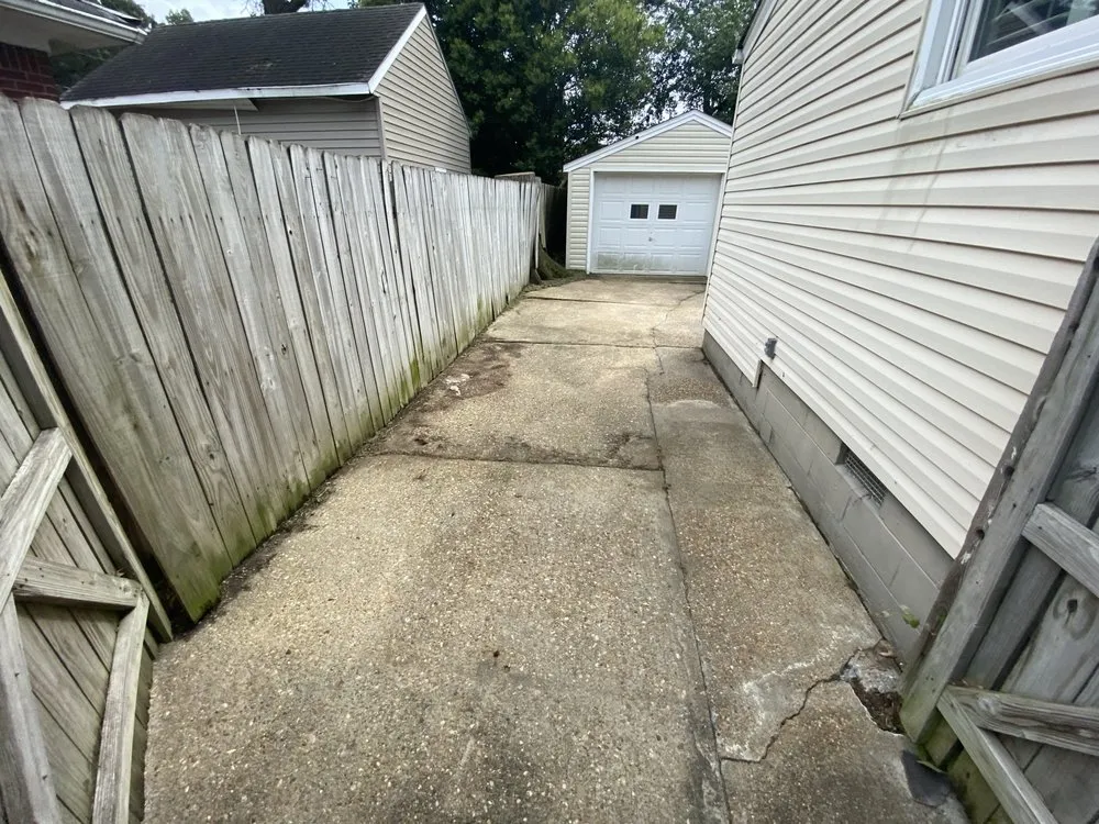 Top-rated landscape design with custom design in Newport News, VA by Sills Lawncare