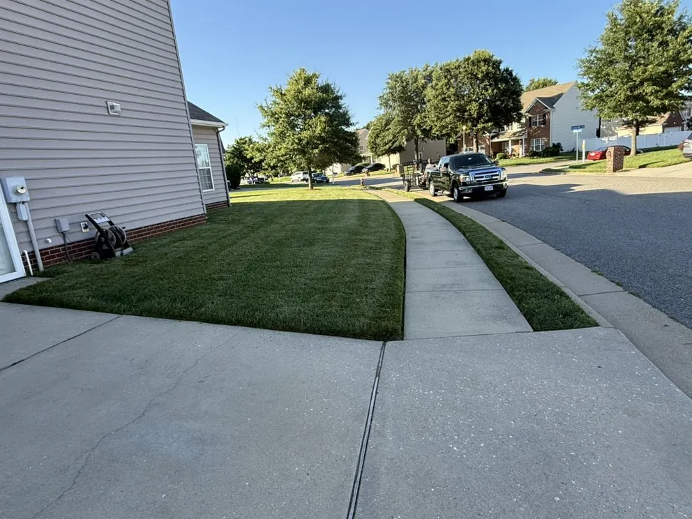 Custom landscape design in Newport News, VA by Sills Lawncare
