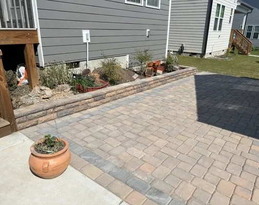 Silva lanscaping Logo