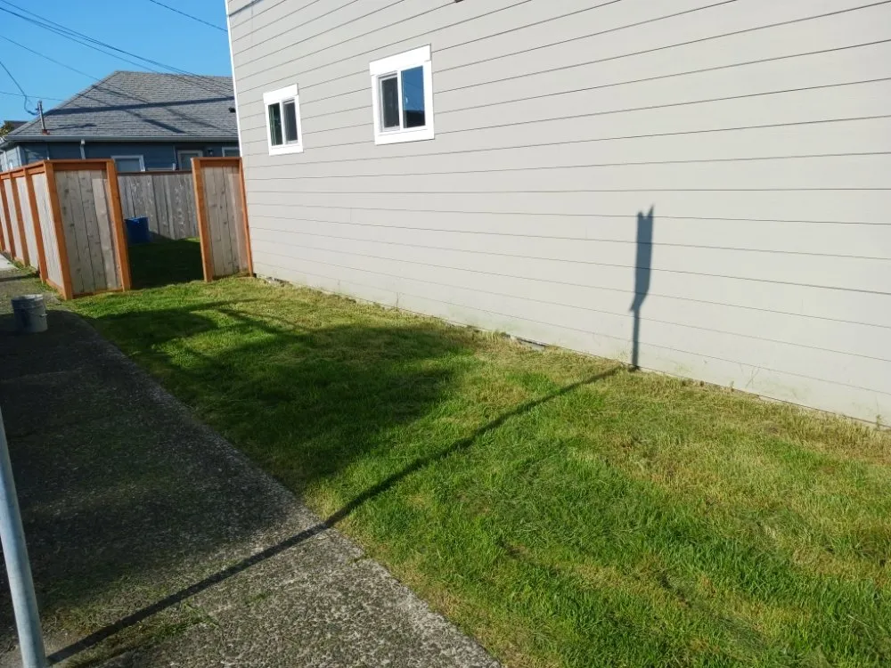 Local yard cleanup service in Gearhart, OR by Silva Lawn Care