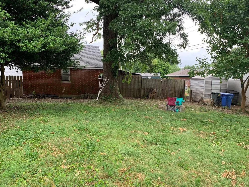 Professional lawn mowing service experts serving Lexington, KY - Silva's Landscaping