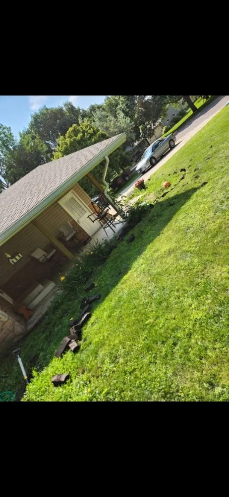 Expert lawn mowing service experts serving Kandiyohi, MN - Silver Bullet Yard Services