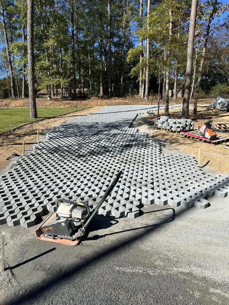 Reliable landscape installation experts serving Silver Creek, GA - Silver Creek Dirt Works
