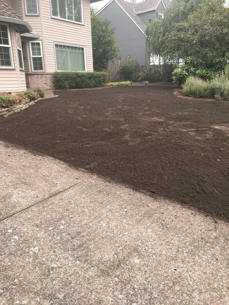 Top-rated landscaping services with custom design across Tualatin, OR - Silver Creek Lawn Maintenance