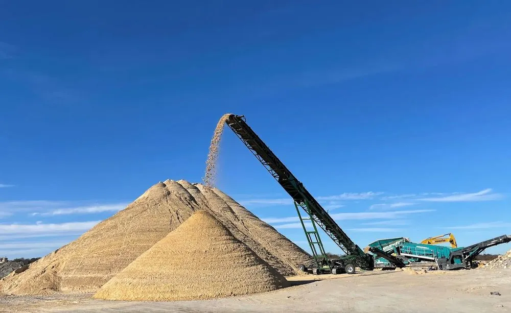 Professional residential landscaping for homes in Fort Worth, TX by Silver Creek Materials