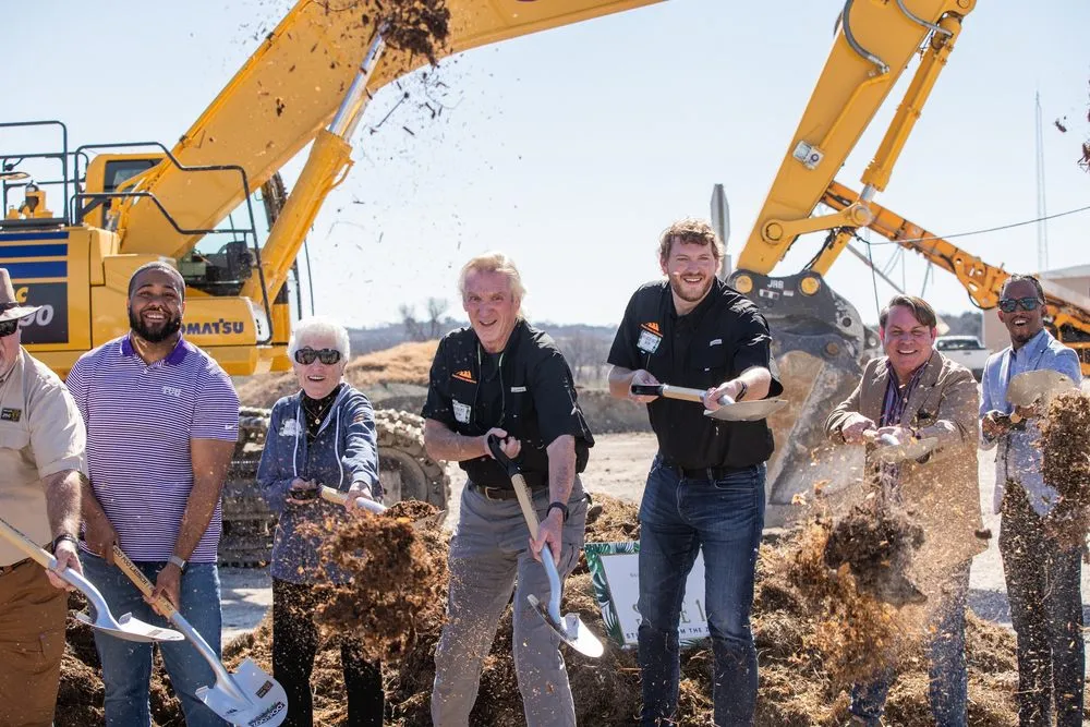 Reliable lawn mowing service in Fort Worth, TX - Silver Creek Materials