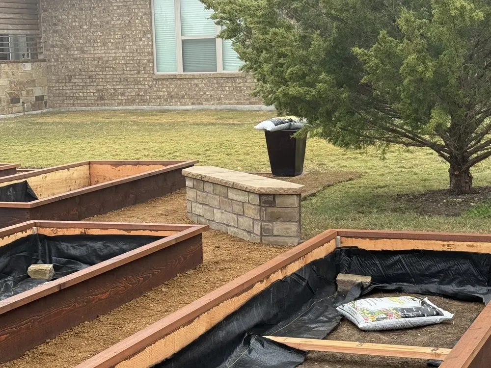 Trusted landscape installation experts serving Fort Worth, TX - Silver Creek Materials