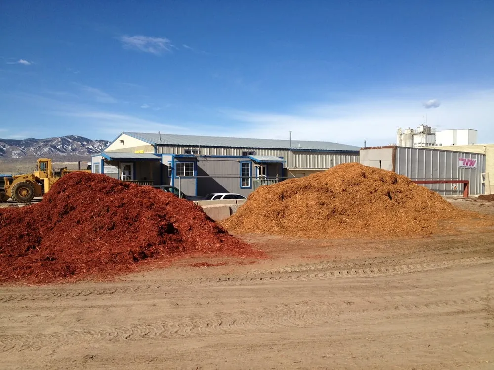 Reliable lawn care service in Littleton, CO - Silver Crown Landscape Materials