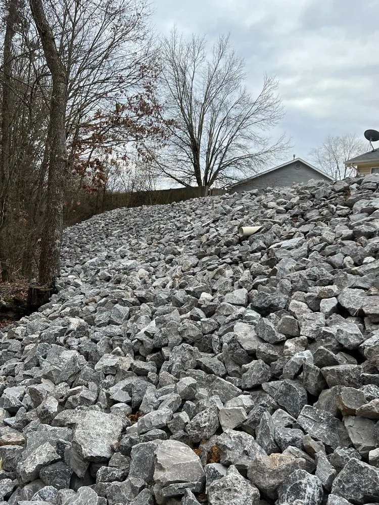 Expert yard maintenance for year-round maintenance in Powell, TN by Silver Landscaping