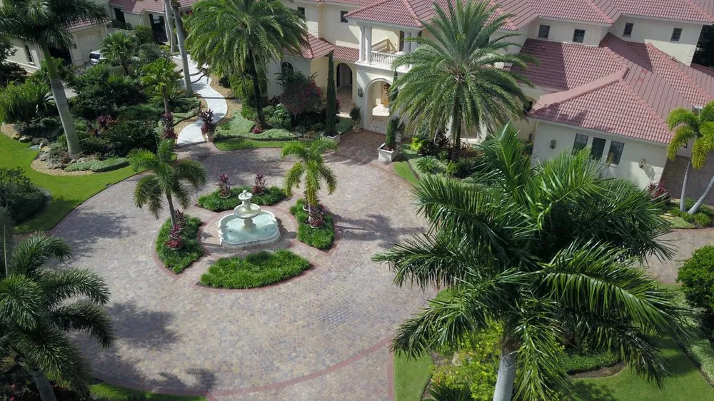 Reliable garden landscaping in Sarasota, FL - Silver Moon Landscapes