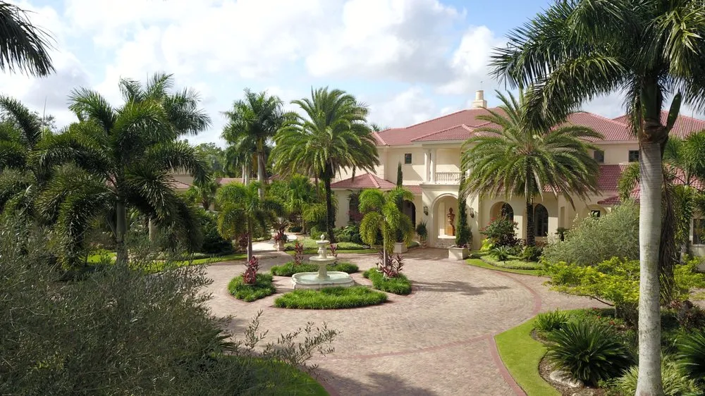Expert landscape installation experts serving Sarasota, FL - Silver Moon Landscapes